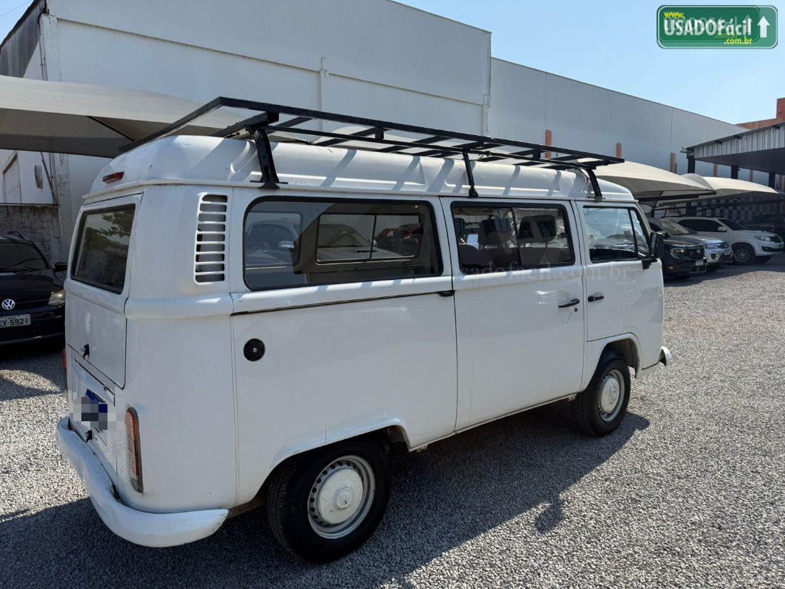 Volkswagen Kombi Lotação Mi Total Flex 2011/2012 — foto 4 de 10