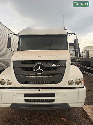 Mercedes Atron 2324 6x2 2p Diesel E5 2014/2014 em Cuiabá - MT