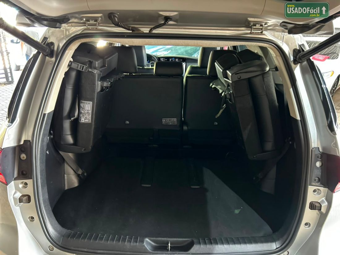 Toyota Hilux SW4 SRX 2.8 4x4 TDI Automático Diesel 2021/2022 — foto 13 de 30