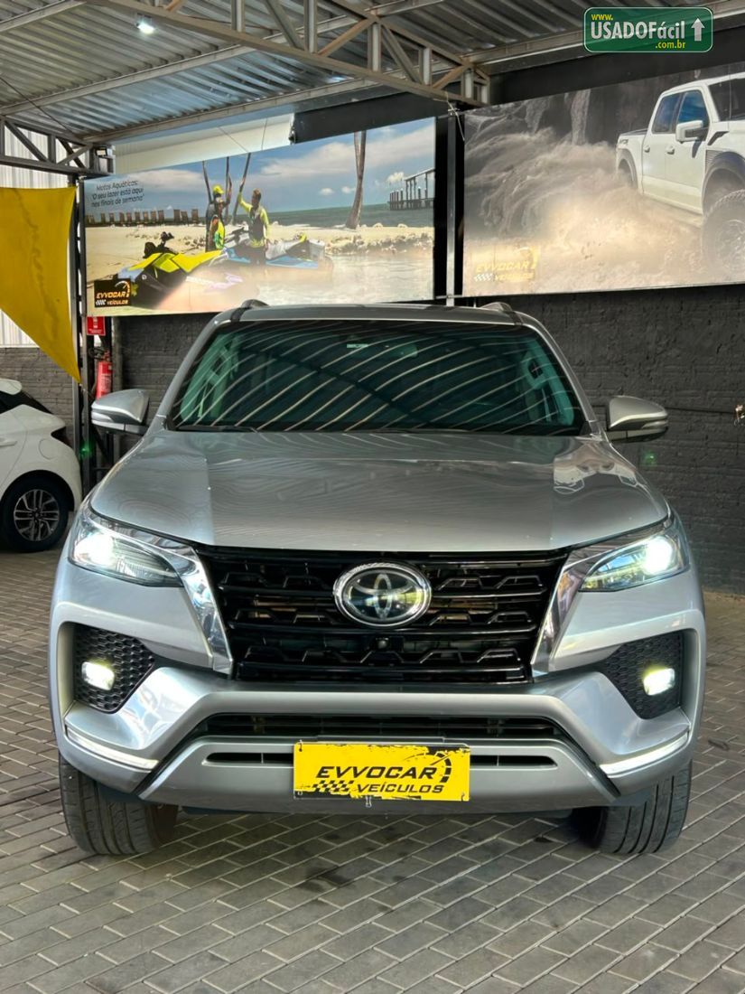 Toyota Hilux SW4 SRX 2.8 4x4 TDI Automático Diesel 2021/2022 — foto 2 de 30