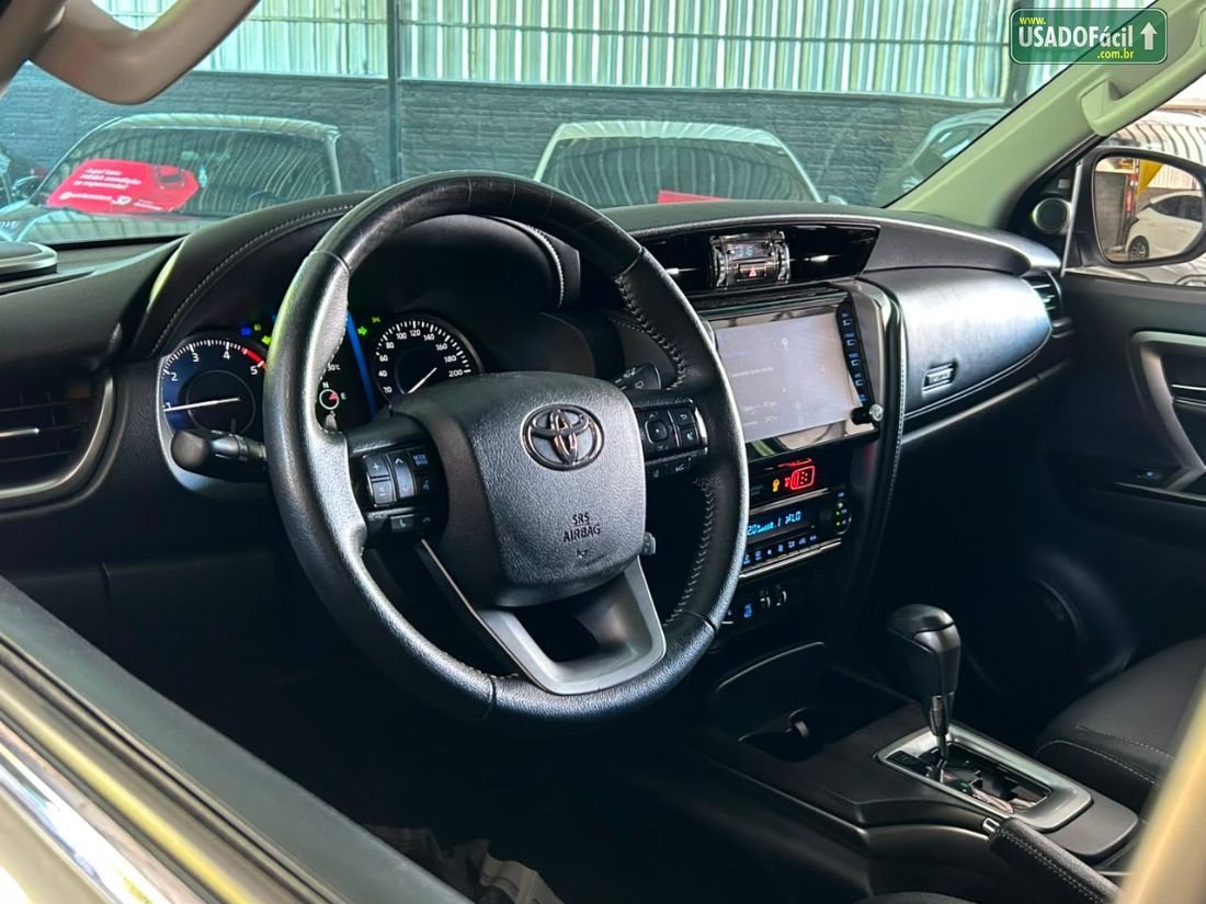 Toyota Hilux SW4 SRX 2.8 4x4 TDI Automático Diesel 2021/2022 — foto 27 de 30