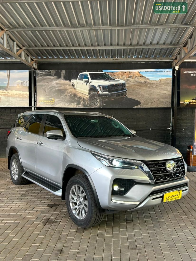 Toyota Hilux SW4 SRX 2.8 4x4 TDI Automático Diesel 2021/2022 — foto 3 de 30