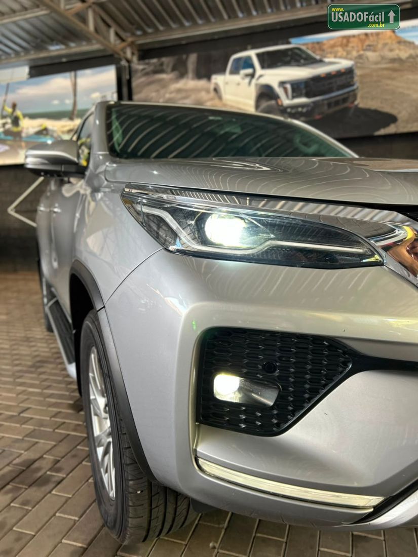 Toyota Hilux SW4 SRX 2.8 4x4 TDI Automático Diesel 2021/2022 — foto 4 de 30