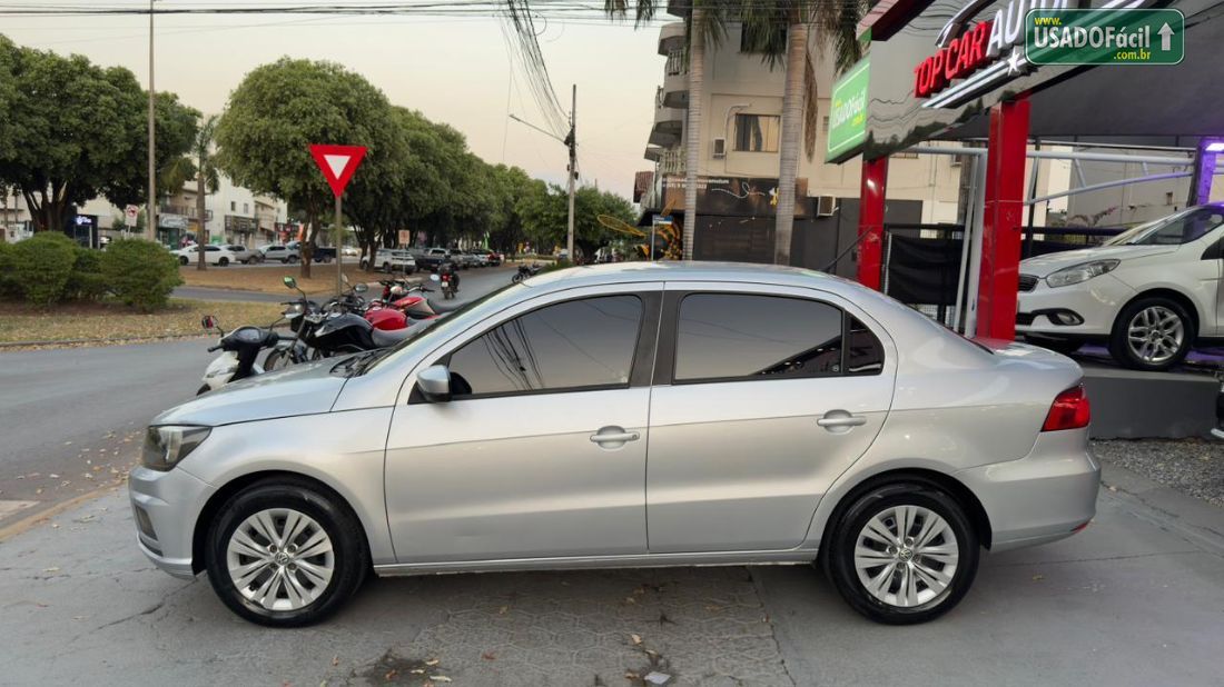 Volkswagen Voyage 1.6 MSi Automático Flex 2020/2021 — foto 4 de 12