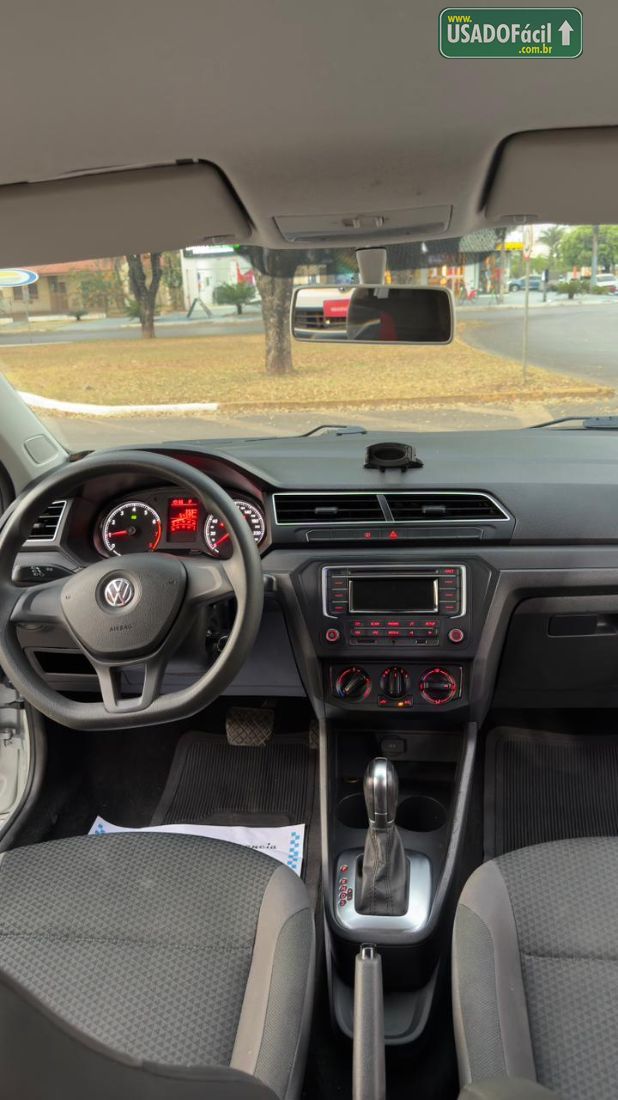 Volkswagen Voyage 1.6 MSi Automático Flex 2020/2021 — foto 9 de 12