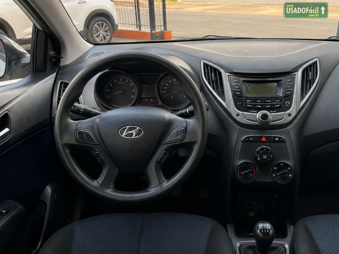 Hyundai HB20 Hatch Comfort 1.6 Mecânico Flex 2013/2014 — foto 11 de 12