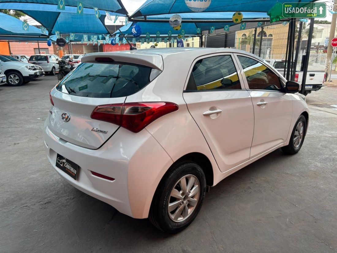 Hyundai HB20 Hatch Comfort 1.6 Mecânico Flex 2013/2014 — foto 9 de 12