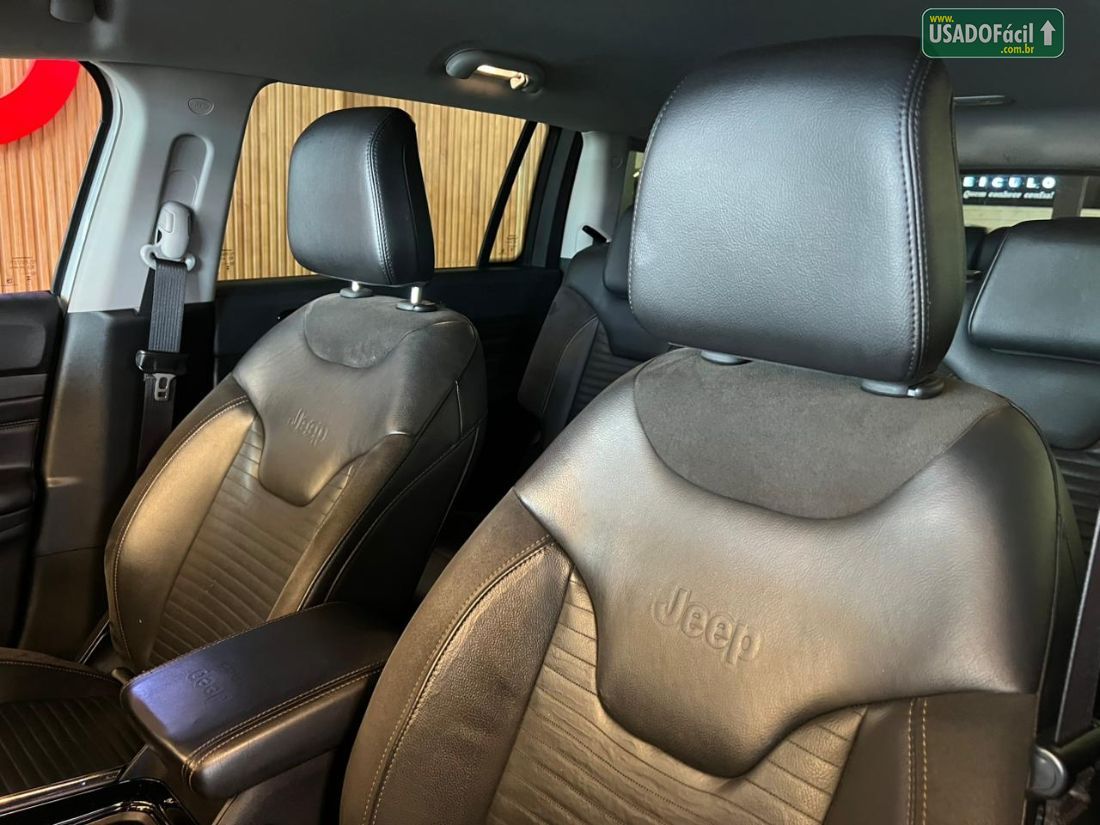 Jeep Commander Limited TD380 2.0 4x4 Automático Diesel 2022/2022 — foto 10 de 20