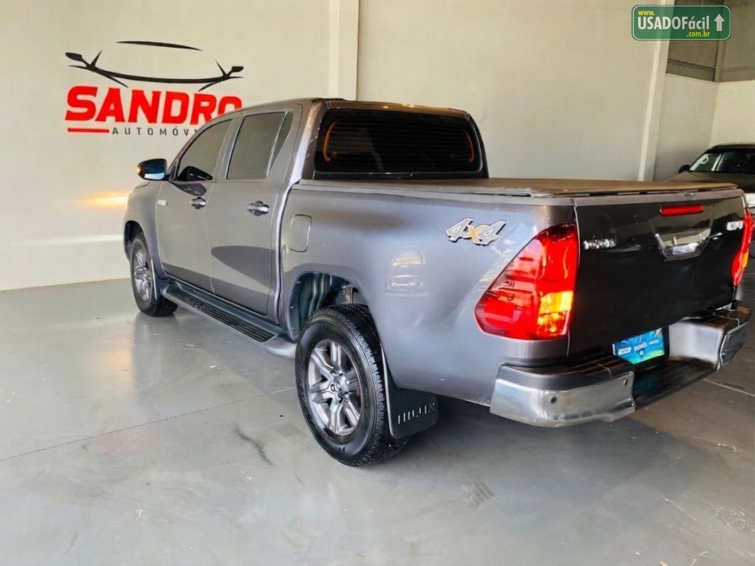 Toyota Hilux SR CD 2.8 4X4 TDI Automático Diesel 2023/2024 — foto 11 de 54