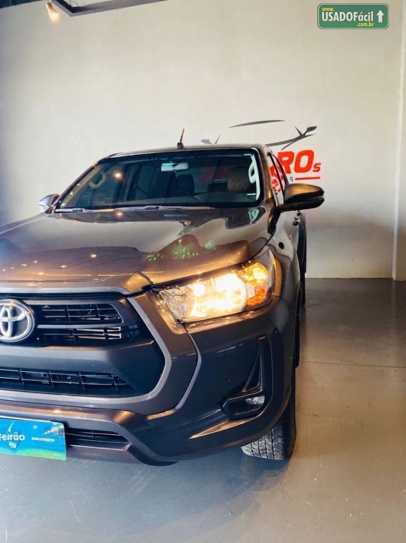 Toyota Hilux SR CD 2.8 4X4 TDI Automático Diesel 2023/2024 — foto 25 de 54