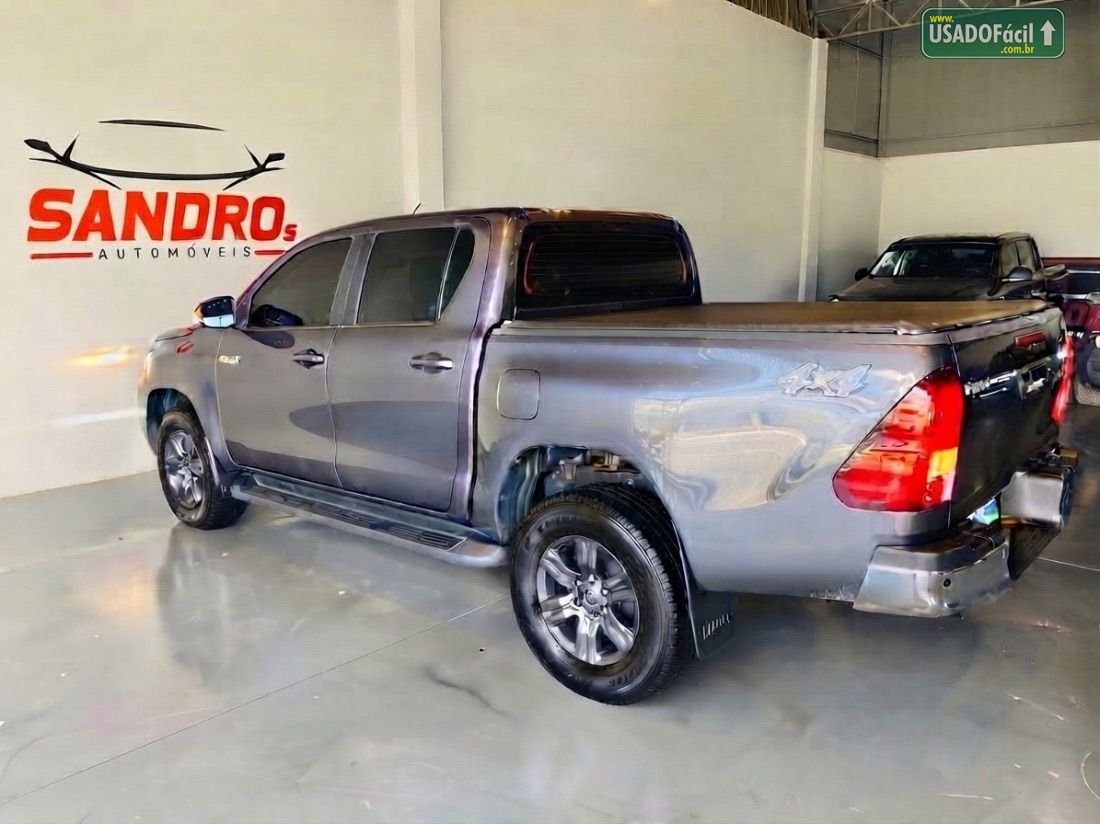 Toyota Hilux SR CD 2.8 4X4 TDI Automático Diesel 2023/2024 — foto 26 de 54