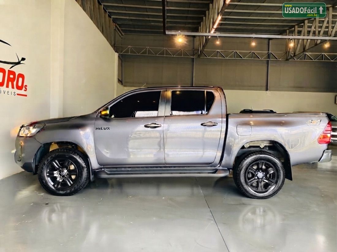 Toyota Hilux SR CD 2.8 4X4 TDI Automático Diesel 2023/2024 — foto 27 de 54