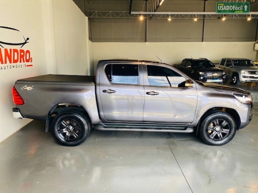 Toyota Hilux SR CD 2.8 4X4 TDI Automático Diesel 2023/2024 — foto 4 de 54