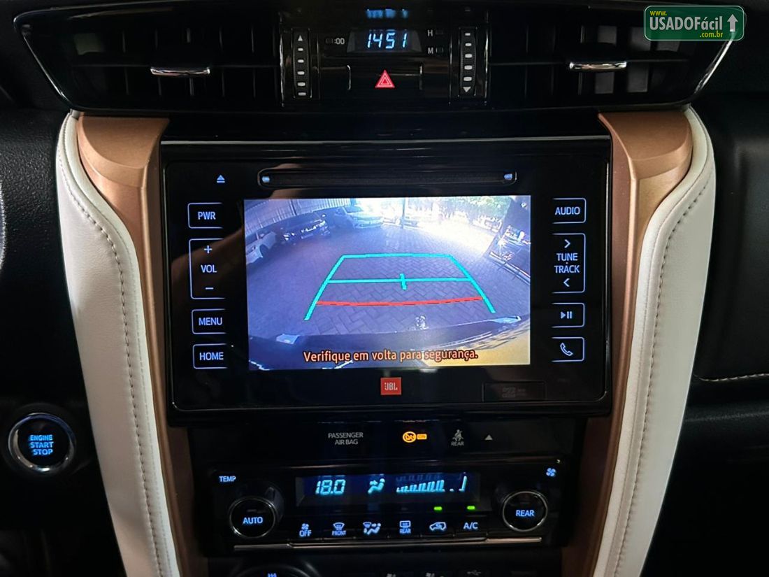 Toyota Hilux SW4 SRX Diamond 2.8 4x4 turbo Automático Diesel 2018/2019 — foto 13 de 23