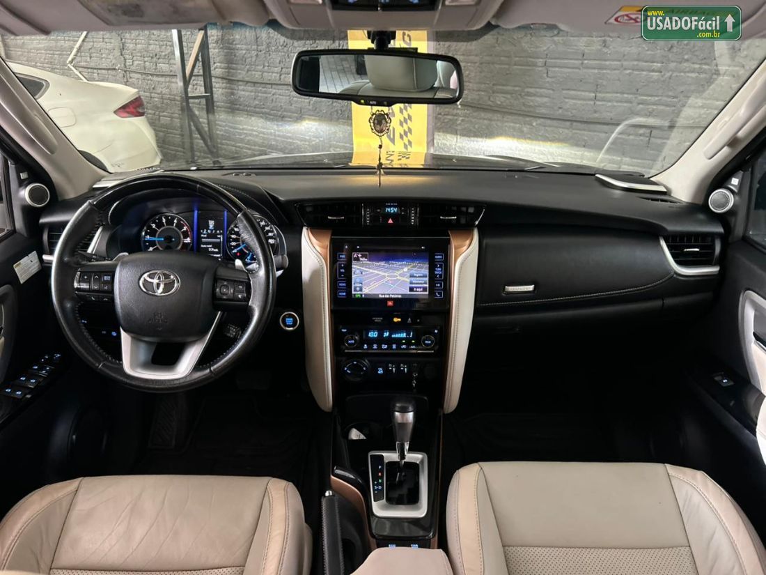 Toyota Hilux SW4 SRX Diamond 2.8 4x4 turbo Automático Diesel 2018/2019 — foto 19 de 23