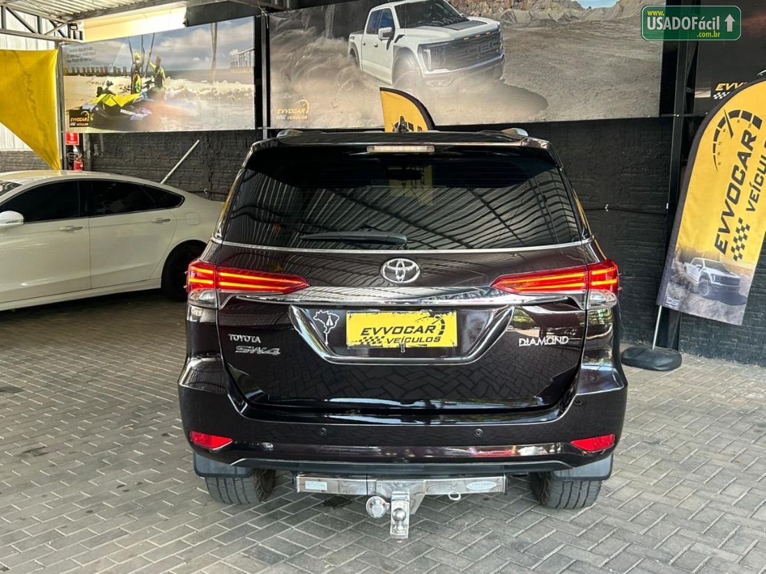 Toyota Hilux SW4 SRX Diamond 2.8 4x4 turbo Automático Diesel 2018/2019 — foto 6 de 23