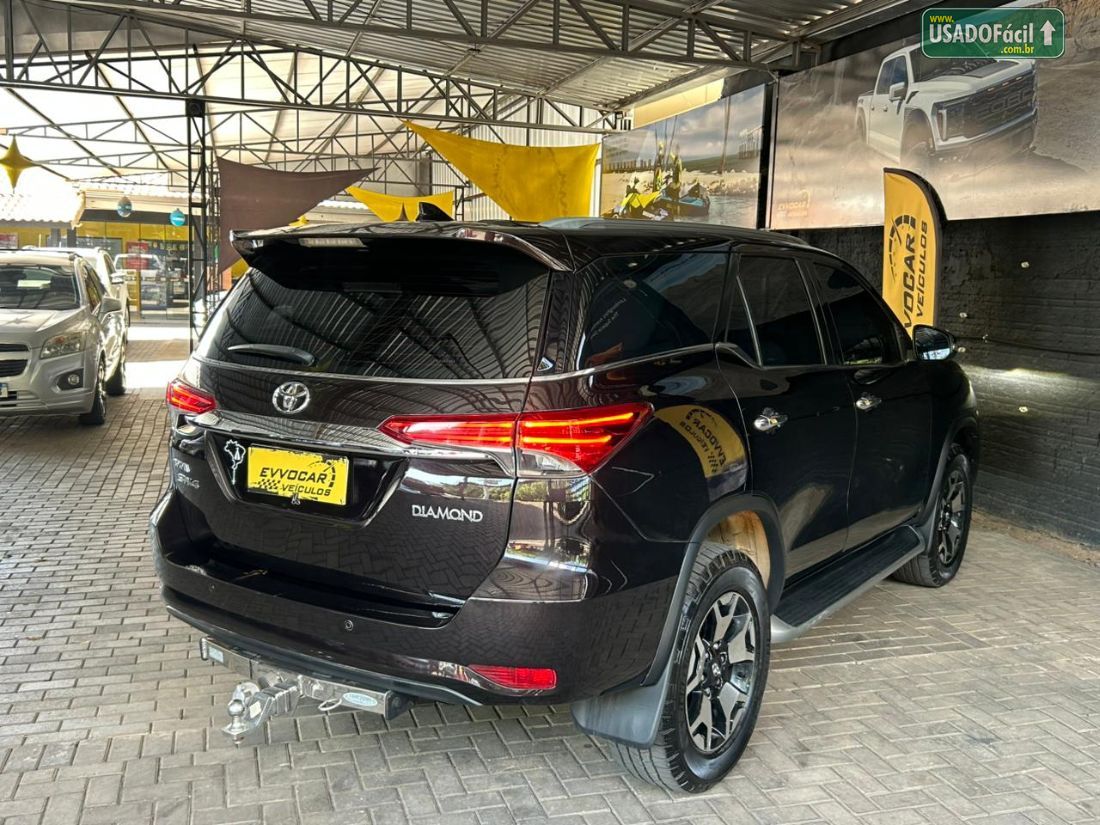 Toyota Hilux SW4 SRX Diamond 2.8 4x4 turbo Automático Diesel 2018/2019 — foto 7 de 23