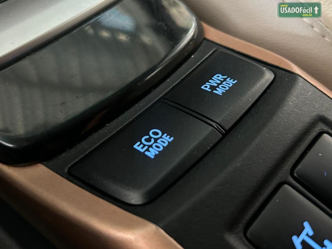 Toyota Hilux SW4 SRX Diamond 2.8 4x4 turbo Automático Diesel 2018/2019 — foto 8 de 23