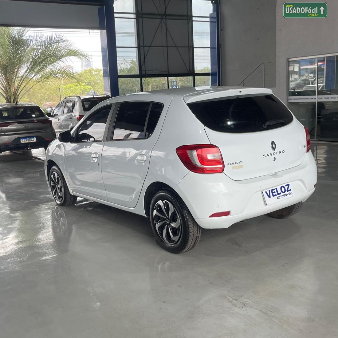 Renault Sandero Expression 1.6 Hi-Power 5P 2014/2015 — foto 6 de 9