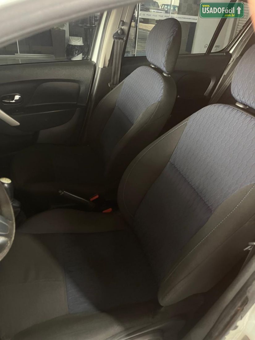 Renault Sandero Expression 1.6 Hi-Power 5P 2014/2015 — foto 8 de 9