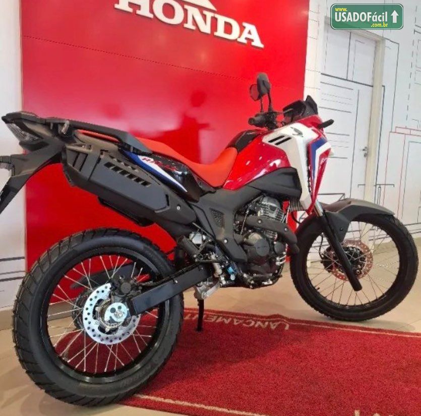 Honda Sahara 300 Rally 0km 2026/2027 — foto 4 de 5