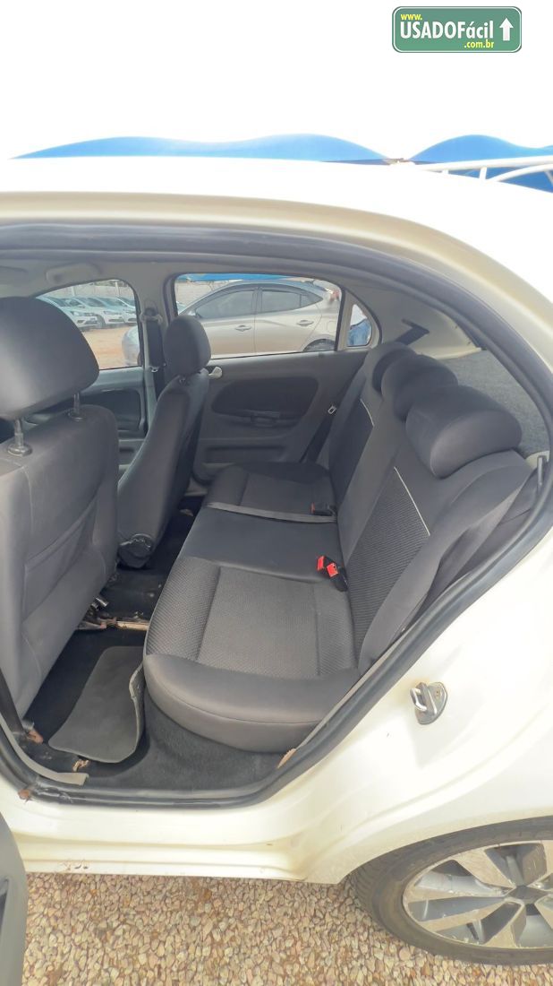 Volkswagen Gol Comfortline 1.6 4P Total Flex 2017/2018 — foto 10 de 11