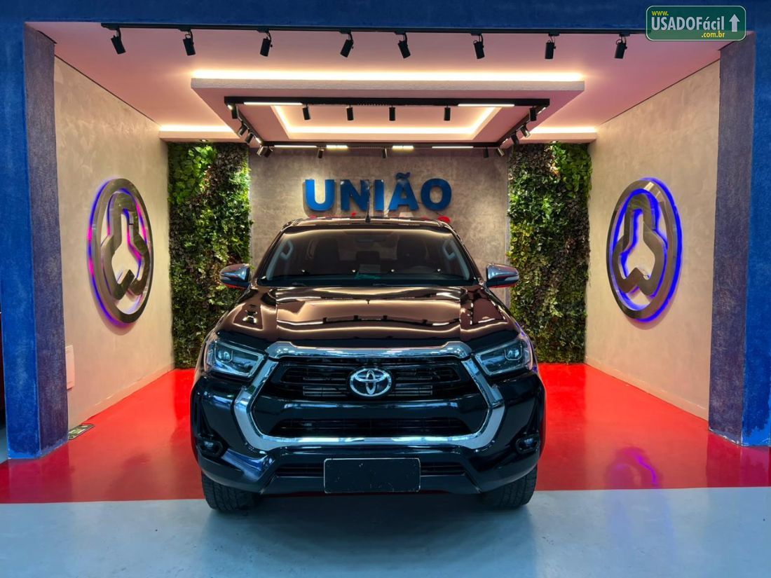 Toyota Hilux SRX CD 2.8 4x4 TDI Automático Diesel 2016/2016 — foto 2 de 11