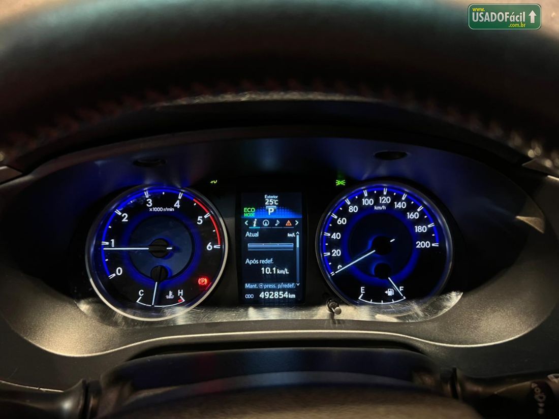 Toyota Hilux SRX CD 2.8 4x4 TDI Automático Diesel 2016/2016 — foto 4 de 11