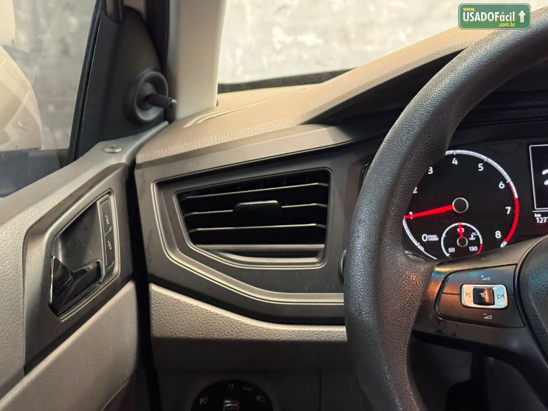 VOLKSWAGEN Polo 1.6 MSI Flex 2017/2018 — foto 13 de 15