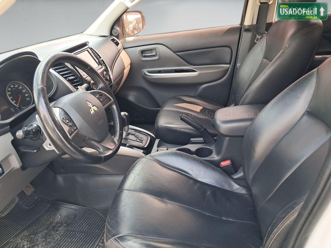 MITSUBISHI L200 Triton Sport HPE CD 2.4 4x4 Automático Diesel 2018/2019 — foto 5 de 11