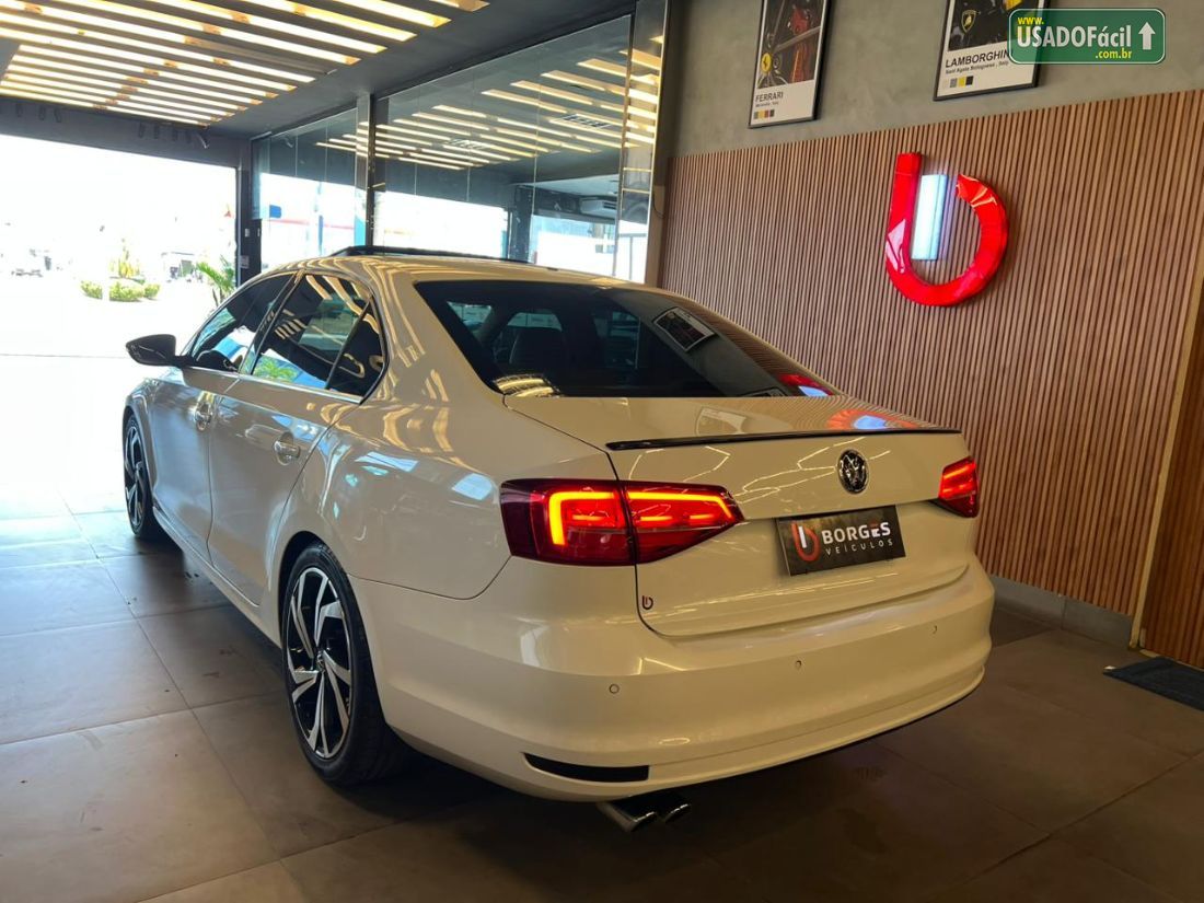 Volkswagen Jetta Highline 2.0 TSI Automático Tiptronic 2016/2017 — foto 4 de 17