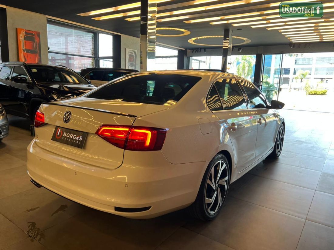 Volkswagen Jetta Highline 2.0 TSI Automático Tiptronic 2016/2017 — foto 5 de 17