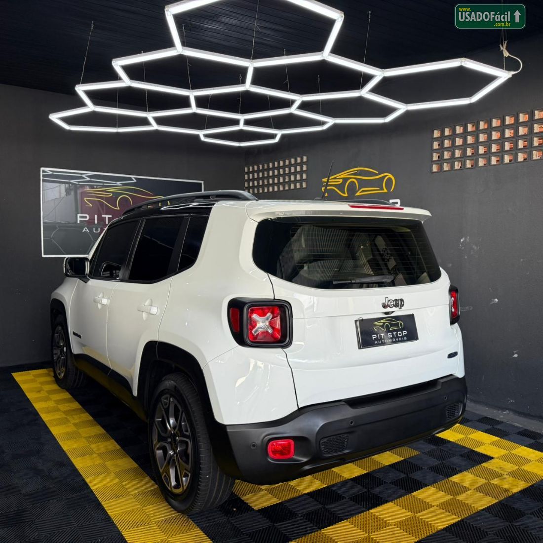Jeep Renegade Longitude 1.8 4x2 Automático Flex 2016/2016 — foto 11 de 13