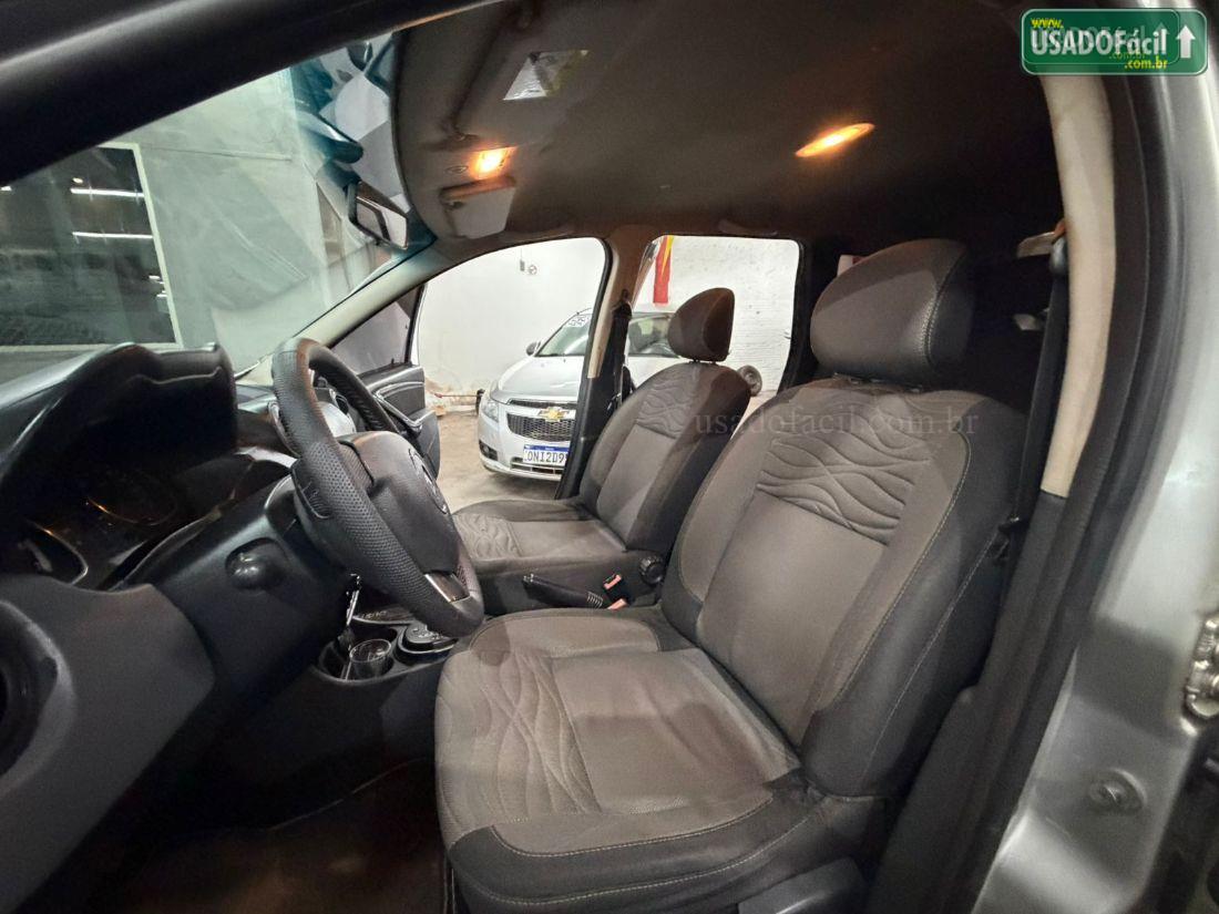 RENAULT Duster Dynamique 2.0 Automático Flex 2014/2015 — foto 6 de 8