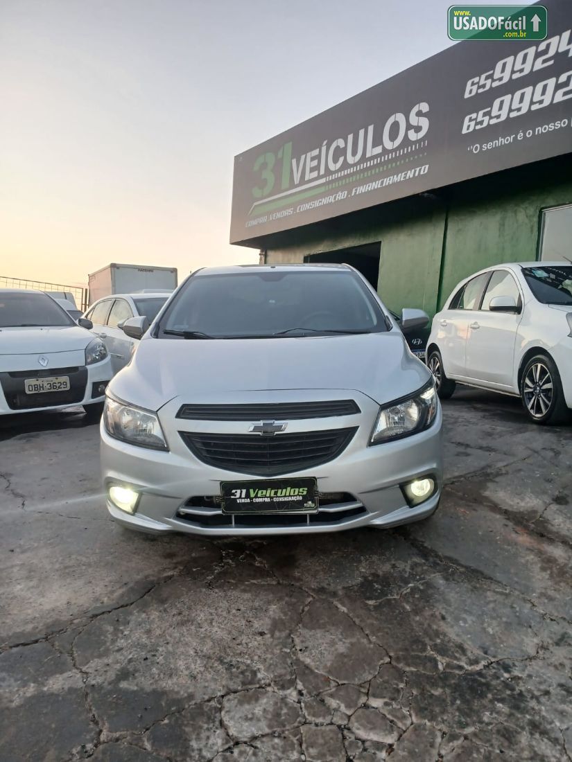CHEVROLET/GM Onix Joy Hatch 1.0 Mecânico Flex 2018/2018 — foto 2 de 19