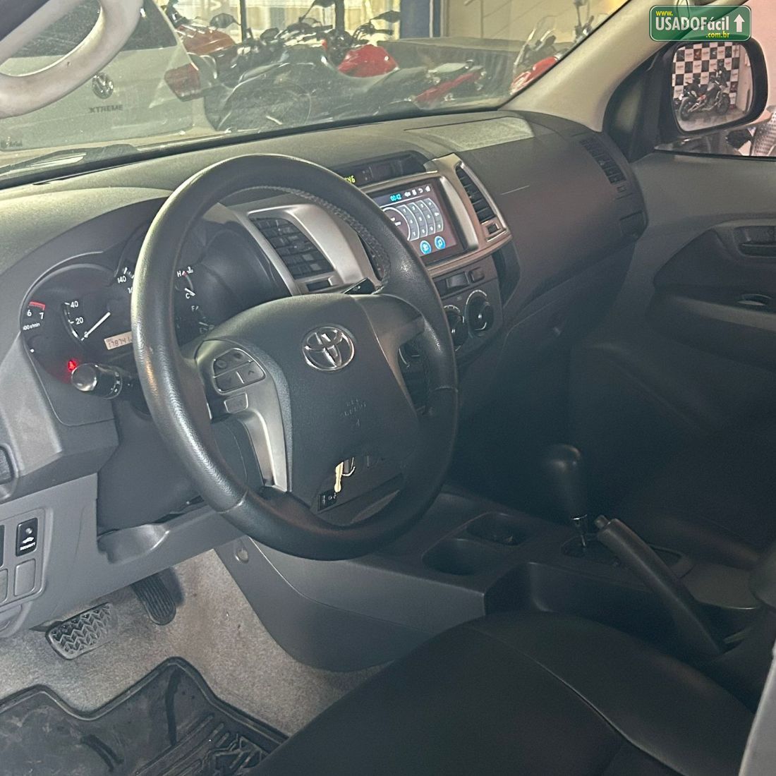 Toyota Hilux SR CD 2.7 4x2 Automático Flex 2012/2012 — foto 8 de 12
