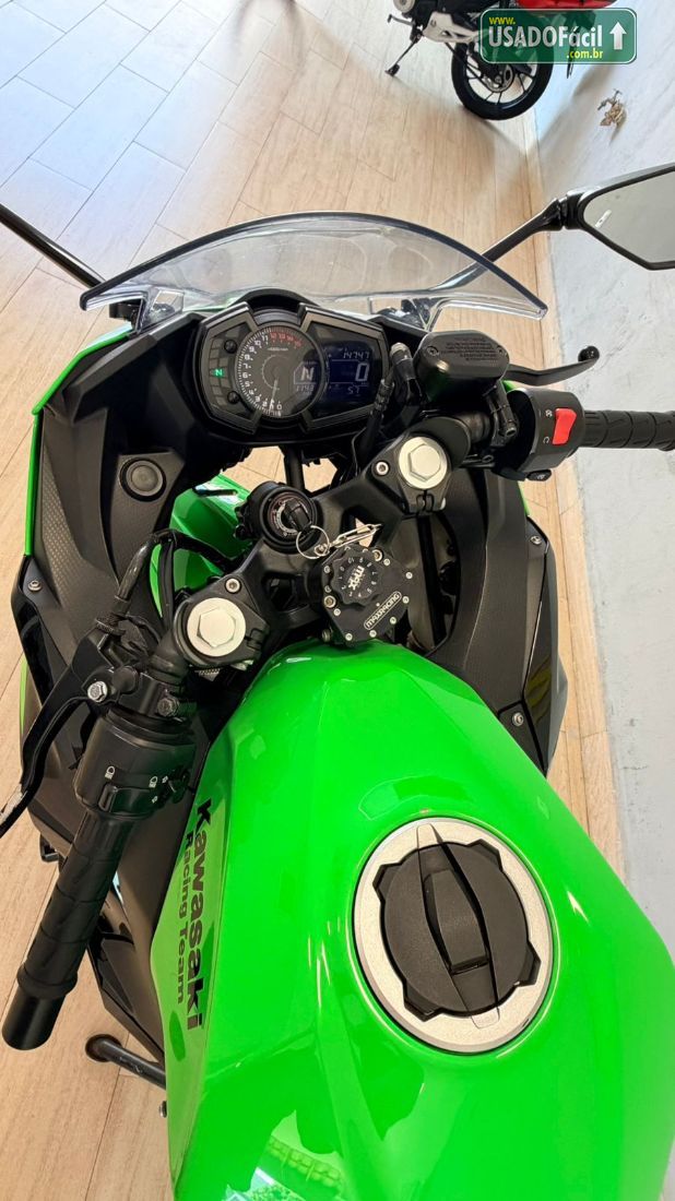 Kawasaki NINJA 400 2021/2022 — foto 10 de 18