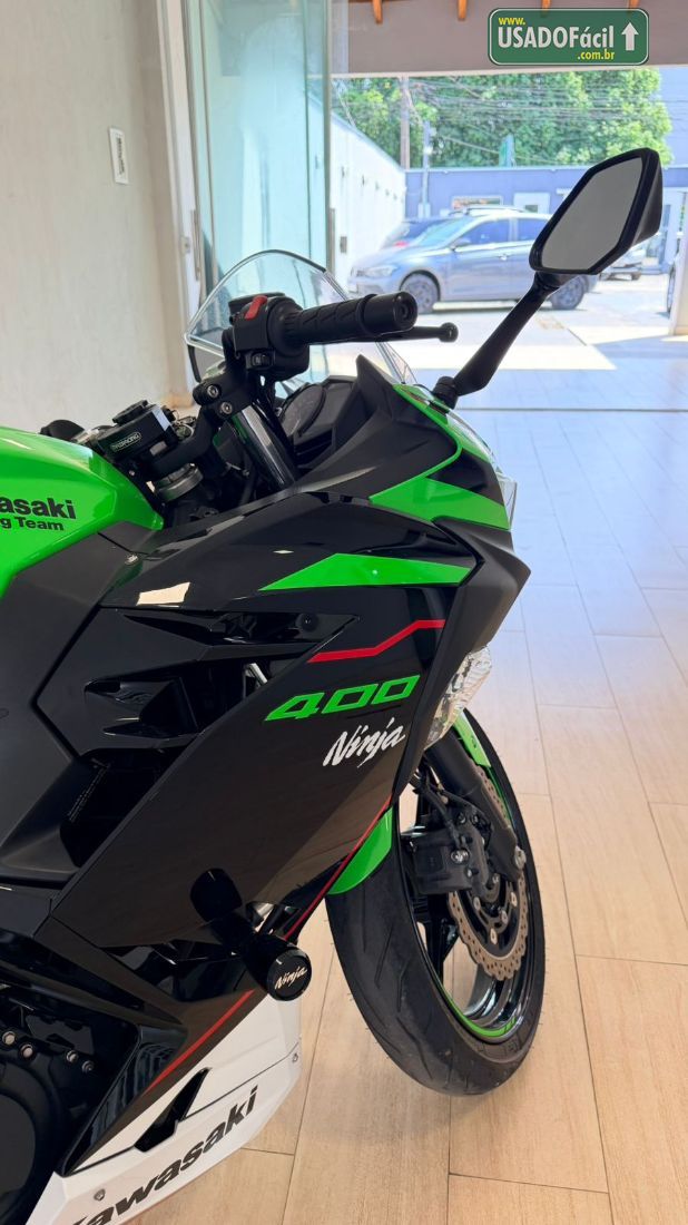 Kawasaki NINJA 400 2021/2022 — foto 17 de 18