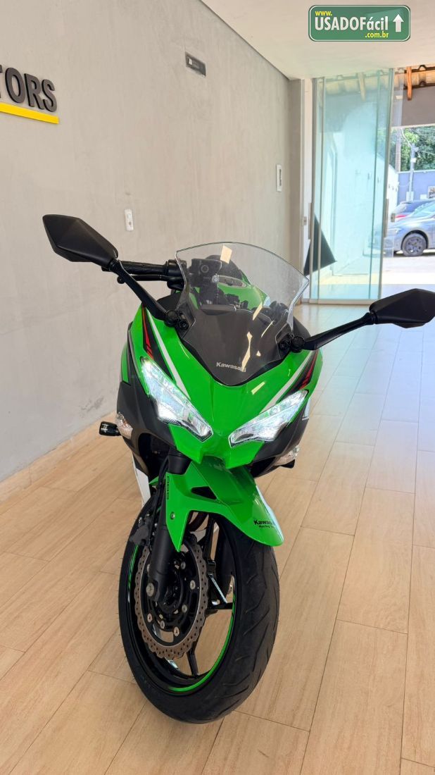 Kawasaki NINJA 400 2021/2022 — foto 2 de 18