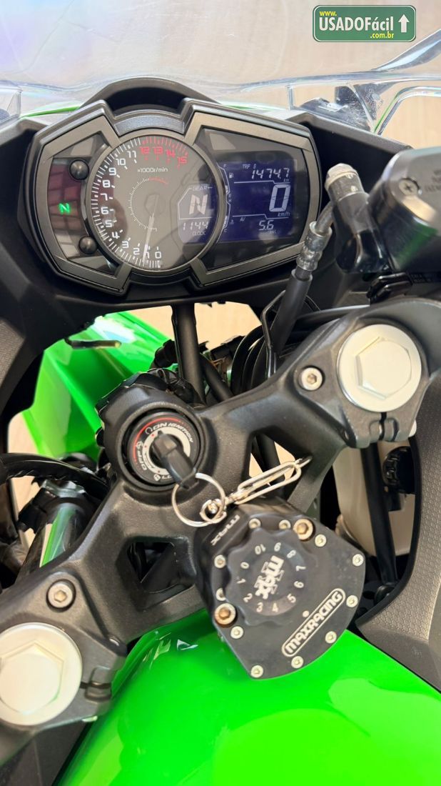 Kawasaki NINJA 400 2021/2022 — foto 9 de 18
