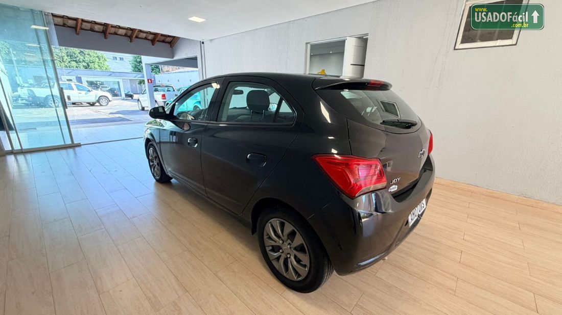 CHEVROLET/GM Onix Joy Hatch 1.0 Black Edition Flex Mecânico 2021/2021 — foto 4 de 19