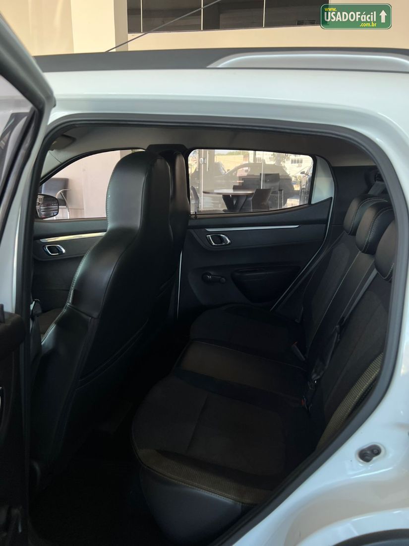 Renault Kwid Outsider 1.0 Mecânico Flex 2022/2023 — foto 10 de 15