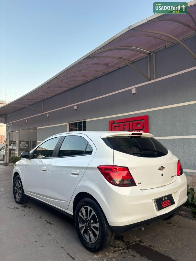 CHEVROLET/GM Onix Hatch LTZ 1.4 Mecânico Flex 2016/2016 — foto 4 de 10