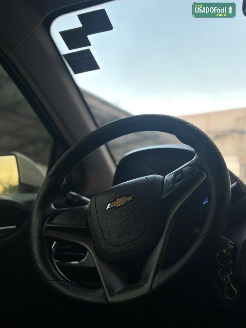CHEVROLET/GM Onix Hatch LTZ 1.4 Mecânico Flex 2016/2016 — foto 8 de 10