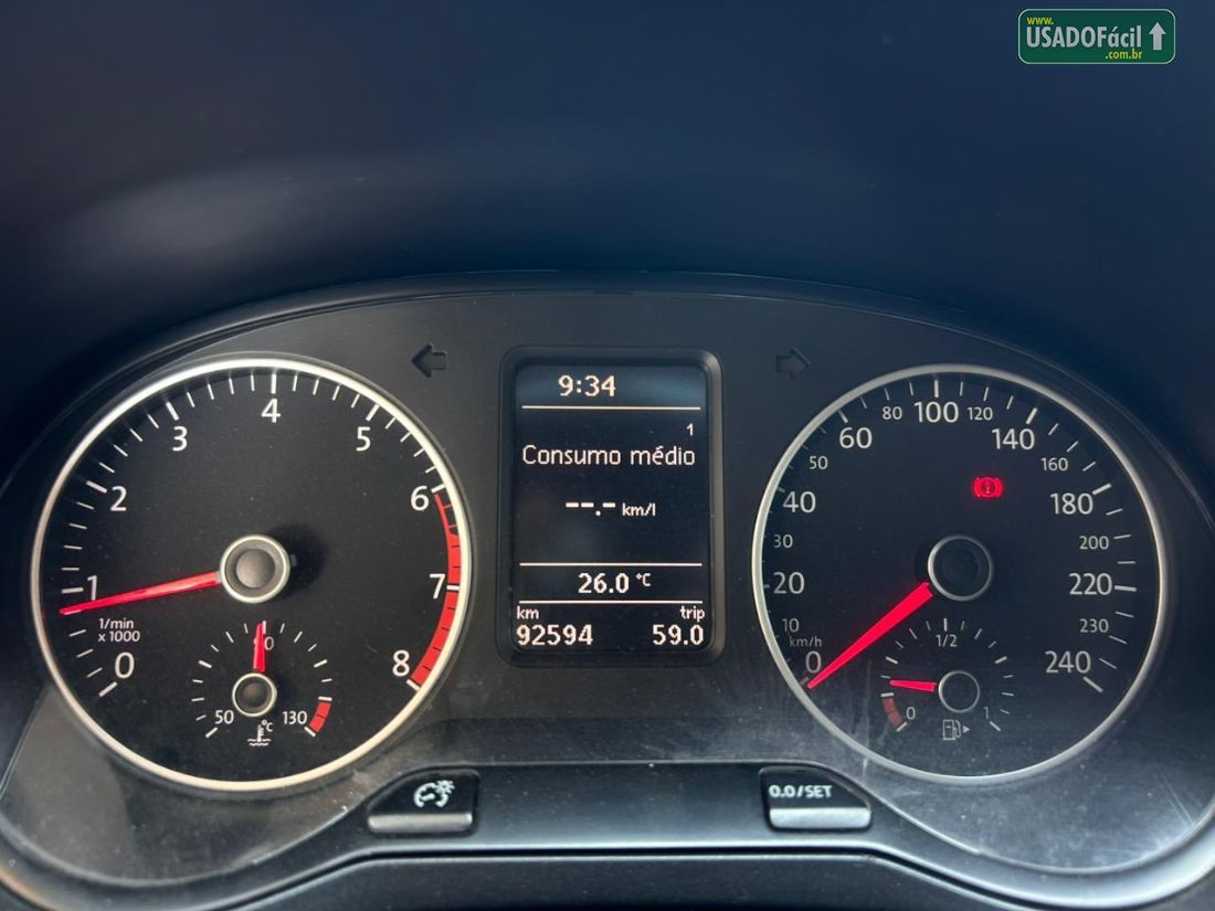 Volkswagen Fox Rock in Rio 1.6 Mi 4P Total Flex 2015/2016 — foto 12 de 15
