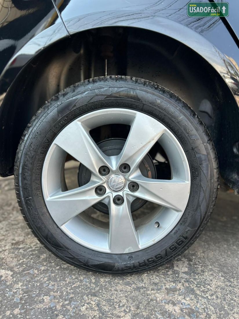 Volkswagen Fox Rock in Rio 1.6 Mi 4P Total Flex 2015/2016 — foto 14 de 15