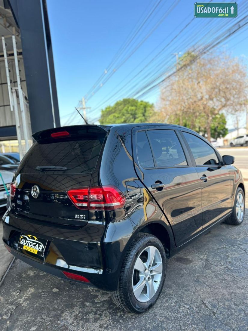 Volkswagen Fox Rock in Rio 1.6 Mi 4P Total Flex 2015/2016 — foto 4 de 15