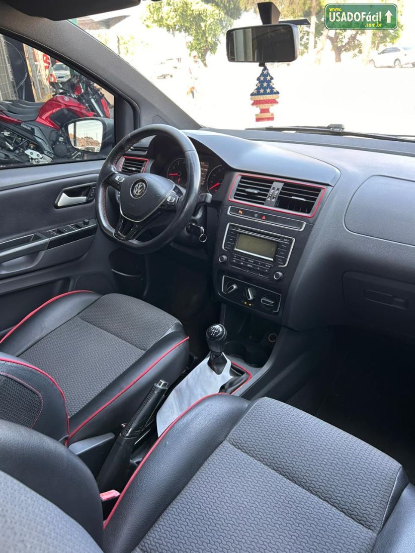 Volkswagen Fox Rock in Rio 1.6 Mi 4P Total Flex 2015/2016 — foto 7 de 15