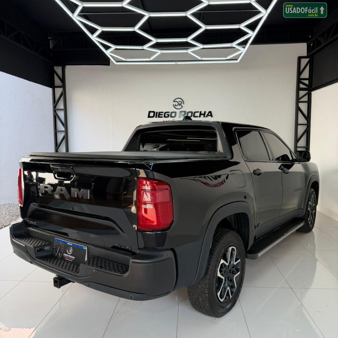 RAM Rampage Rebel CD 2.0 Turbo 4X4 Automático Diesel 2023/2024 — foto 4 de 18