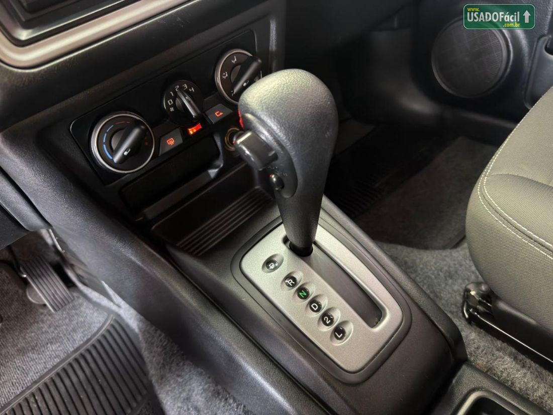 Mitsubishi Pajero TR4 2.0 4x2 Automático Flex 2014/2015 — foto 10 de 20